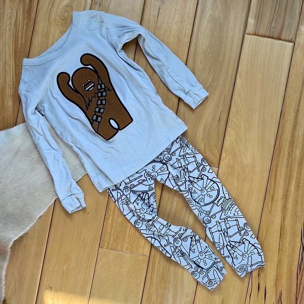 Gap/Star Wars - 3T - Wookie Embroidered Pajama Set